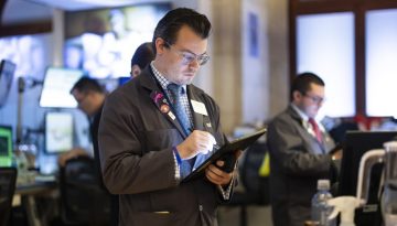 Wall Street: Πράσινο ταμπλό με ανάκαμψη για Nasdaq και εκτόξευση για tlassian (+34%) και Airbnb (+12%)