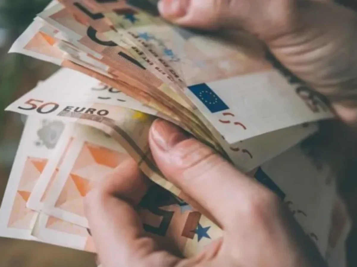 Πληρωμές e-ΕΦΚΑ και ΔΥΠΑ: 140,9 εκατ. ευρώ σε 192.717 δικαιούχους – Ποιοι πληρώνονται έως 7 Αυγούστου