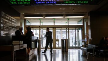 Ανατροπή στο τέλος για το ΧΑ – Οι 3 μετοχές που «έσωσαν» τον Γενικό Δείκτη από την πτώση | ΤΟ ΒΗΜΑ