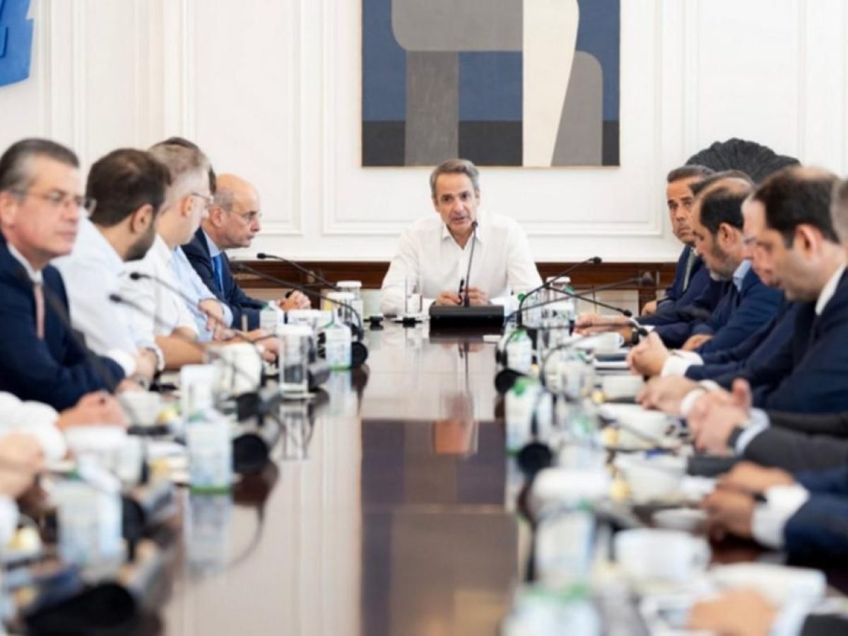 Μέτρα για τους πυρόπληκτους με αποζημιώσεις, αναστολές συμβάσεων, πάγωμα πλειστηριασμών