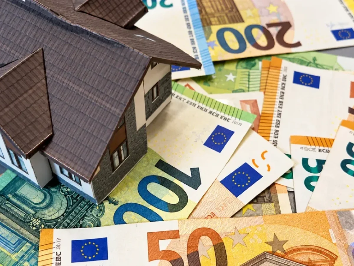 &Epsilon;&pi;&iota;&sigma;&tau;&rho;&omicron;&phi;ή &epsilon;&nu;&omicron;&iota;&kappa;ί&omicron;&upsilon;: &Pi;&omicron;&iota;&omicron;&iota; &theta;&alpha; &pi;ά&rho;&omicron;&upsilon;&nu; έ&omega;&sigmaf; 800 &epsilon;&upsilon;&rho;ώ &kappa;&alpha;&iota; &pi;&omicron;&iota;&omicron;&iota; &delta;&iota;&pi;&lambda;ή &epsilon;&nu;ί&sigma;&chi;&upsilon;&sigma;&eta;