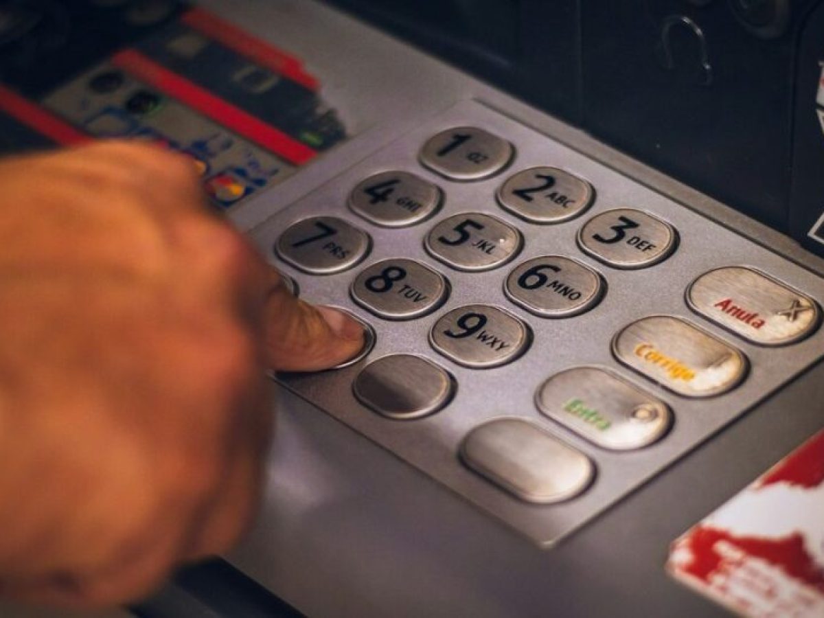 &Epsilon;&Phi;&Kappa;&Alpha;: &Pi;ό&tau;&epsilon; &pi;&lambda;&eta;&rho;ώ&nu;&omicron;&nu;&tau;&alpha;&iota; &omicron;&iota; &sigma;&upsilon;&nu;&tau;ά&xi;&epsilon;&iota;&sigmaf; &tau;&omicron;&upsilon; &Omicron;&kappa;&tau;&omega;&beta;&rho;ί&omicron;&upsilon;