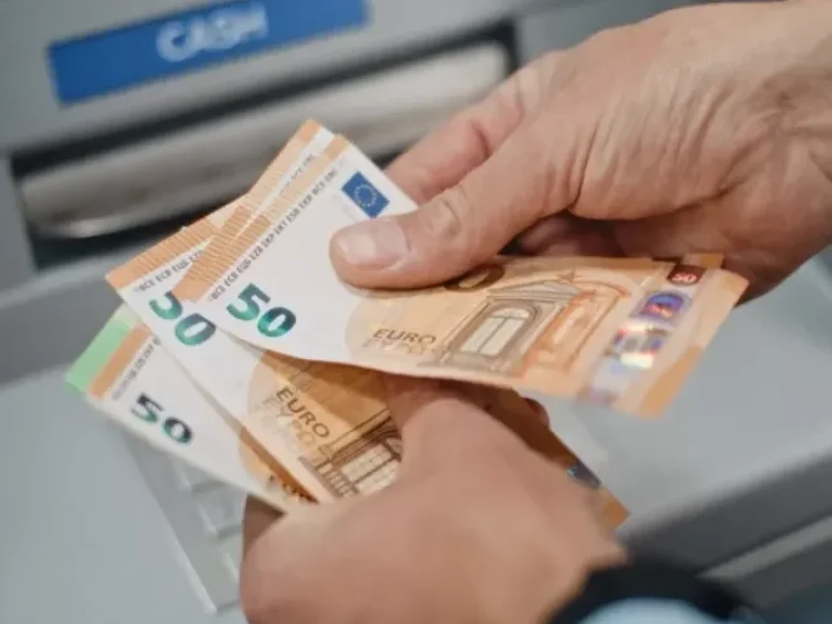 &Sigma;&upsilon;&nu;&tau;&alpha;&xi;&iota;&omicron;ύ&chi;&omicron;&iota;: &Mu;ό&nu;&iota;&mu;&omicron; &epsilon;&pi;ί&delta;&omicron;&mu;&alpha; 400 &epsilon;&upsilon;&rho;ώ &chi;&omega;&rho;ί&sigmaf; &epsilon;&iota;&sigma;&omicron;&delta;&eta;&mu;&alpha;&tau;&iota;&kappa;ά &kappa;&rho;&iota;&tau;ή&rho;&iota;&alpha; &ndash; &Pi;&omicron;&iota;&omicron;&iota; &theta;&alpha; &pi;ά&rho;&omicron;&upsilon;&nu; έ&omega;&sigmaf; 800 &epsilon;&upsilon;&rho;ώ