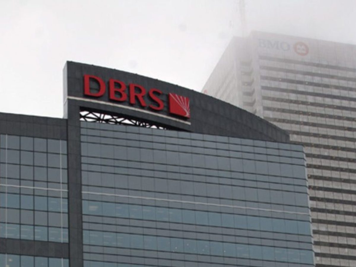 DBRS: &Eta; &Epsilon;&lambda;&lambda;ά&delta;&alpha; &pi;&iota;&omicron; &mu;&pi;&rho;&omicron;&sigma;&tau;ά &alpha;&pi;ό &tau;&eta;&nu; &Epsilon;&upsilon;&rho;ώ&pi;&eta; &sigma;&epsilon; &alpha;&nu;ά&pi;&tau;&upsilon;&xi;&eta;, &rho;&upsilon;&theta;&mu;ό&sigmaf; &alpha;ύ&xi;&eta;&sigma;&eta;&sigmaf; &Alpha;&Epsilon;&Pi; 1,8% &tau;&omicron; 2026 &kappa;&alpha;&iota; &tau;&omicron; 2027