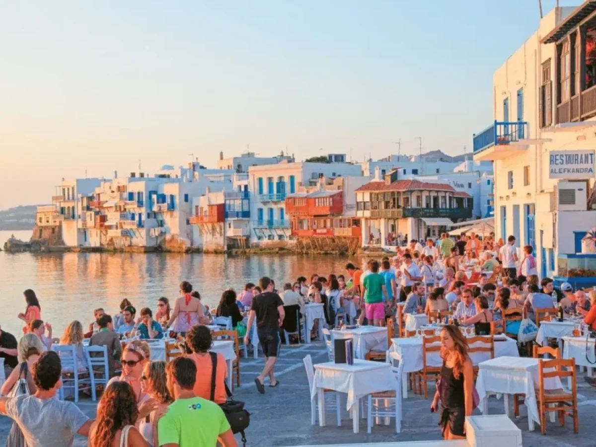 &Tau;&omicron;&upsilon;&rho;&iota;&sigma;&mu;ό&sigmaf; &gamma;&iota;&alpha; Ό&lambda;&omicron;&upsilon;&sigmaf;: &Delta;&epsilon;&nu; &theta;&alpha; &gamma;ί&nu;&epsilon;&iota; &nu;έ&alpha; &kappa;&lambda;ή&rho;&omega;&sigma;&eta; &gamma;&iota;&alpha; &tau;&eta; &Beta;&rsquo; &phi;ά&sigma;&eta; &ndash; &Pi;ό&tau;&epsilon; &theta;&alpha; &delta;&omicron;&theta;&omicron;ύ&nu; &tau;&alpha; &epsilon;&pi;ό&mu;&epsilon;&nu;&alpha; voucher