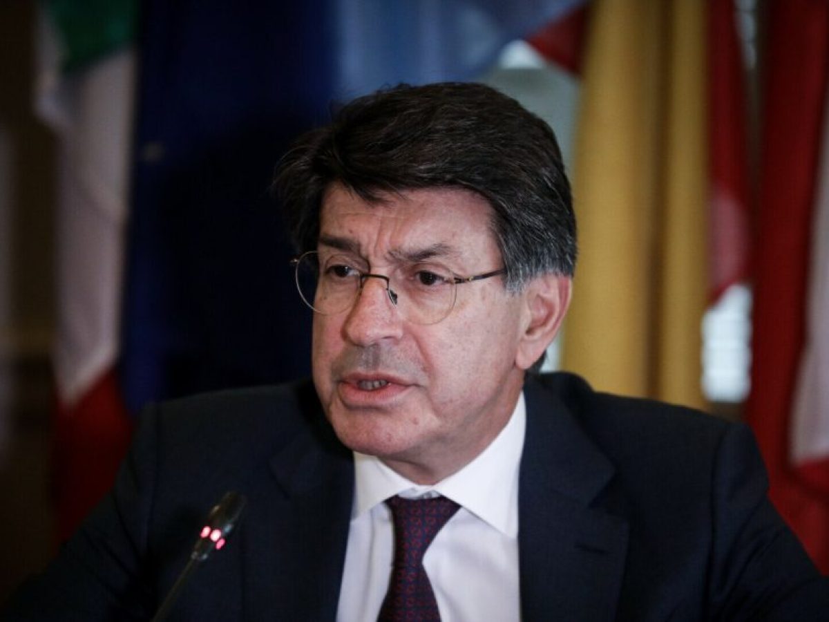 Fourlis: &Sigma;&tau;&omicron; 12,76% &alpha;&nu;έ&beta;&alpha;&sigma;&epsilon; &tau;&eta; &sigma;&upsilon;&mu;&mu;&epsilon;&tau;&omicron;&chi;ή &tau;&omicron;&upsilon; &omicron; &Phi;έ&sigma;&sigma;&alpha;&sigmaf;