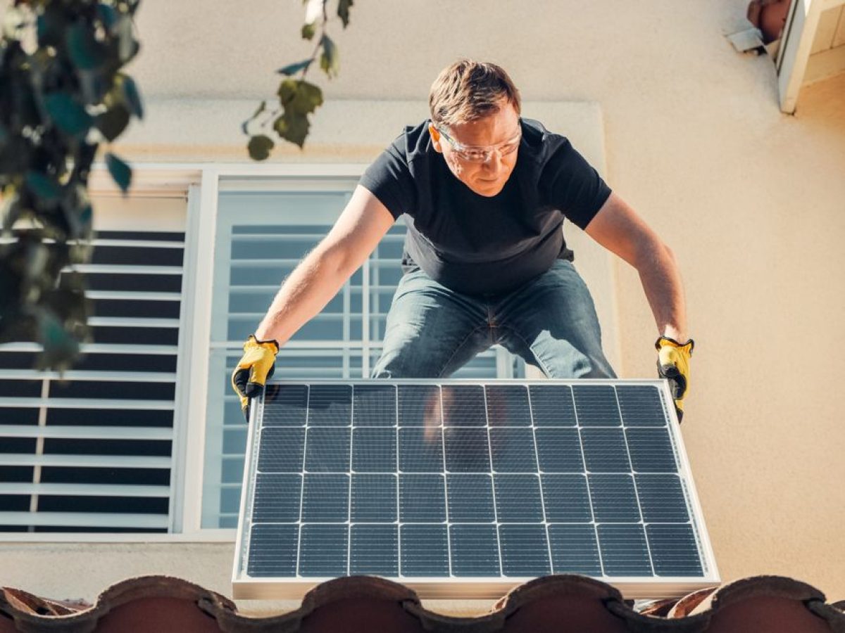 &Phi;&omega;&tau;&omicron;&beta;&omicron;&lambda;&tau;&alpha;ϊ&kappa;ά &mu;&pi;&alpha;&lambda;&kappa;&omicron;&nu;&iota;&omicron;ύ έ&omega;&sigmaf; 800 W &mu;&epsilon; &alpha;&pi;&lambda;ή &eta;&lambda;&epsilon;&kappa;&tau;&rho;&omicron;&nu;&iota;&kappa;ή &delta;ή&lambda;&omega;&sigma;&eta; &sigma;&tau;&omicron;&nu; &Delta;&Epsilon;&Delta;&Delta;&Eta;&Epsilon;