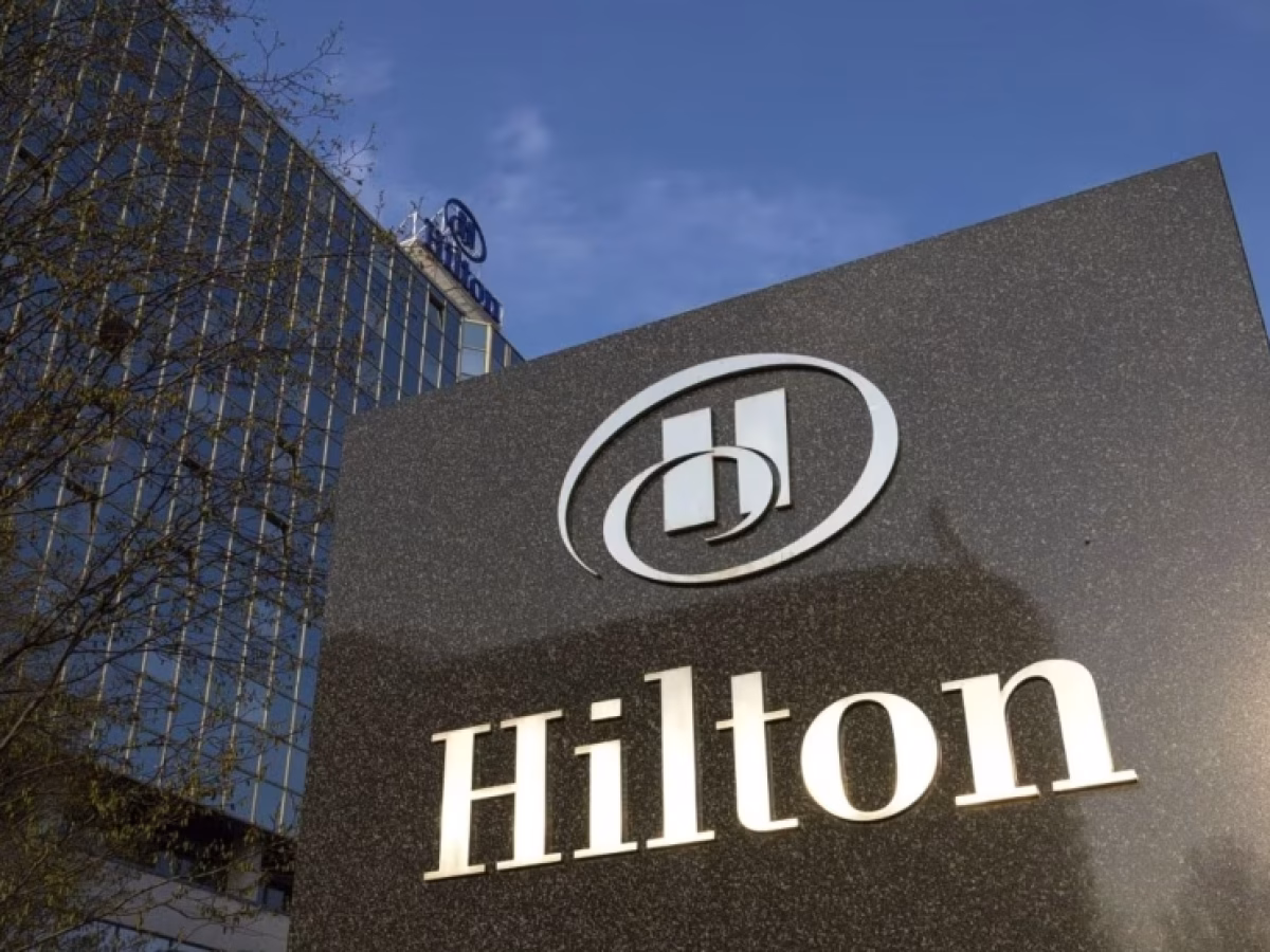 Hilton: Έ&phi;&tau;&alpha;&sigma;&epsilon; &tau;&alpha;&nbsp;60 &xi;&epsilon;&nu;&omicron;&delta;&omicron;&chi;&epsilon;ί&alpha; &sigma;&tau;&eta;&nu; &Epsilon;&lambda;&lambda;ά&delta;&alpha; &sigma;&tau;&omicron;&chi;&epsilon;ύ&epsilon;&iota; &sigma;&tau;&alpha; 70 &mu;&epsilon; &tau;&omicron; &nu;έ&omicron; pipeline