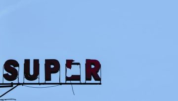 &Mu;&epsilon;&iota;ώ&sigma;&epsilon;&iota;&sigmaf; έ&omega;&sigmaf; 44% &sigma;&epsilon; &epsilon;&kappa;&alpha;&tau;&omicron;&nu;&tau;ά&delta;&epsilon;&sigmaf; &pi;&rho;&omicron;ϊό&nu;&tau;&alpha; &sigma;&tau;&alpha; &sigma;&omicron;ύ&pi;&epsilon;&rho; &mu;ά&rho;&kappa;&epsilon;&tau; | Alphafreepress.gr