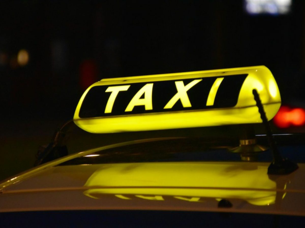 &Tau;&iota; &alpha;&lambda;&lambda;ά&zeta;&epsilon;&iota; &sigma;&tau;&alpha; &tau;&alpha;&xi;ί, &mu;&epsilon;&tau;ά &tau;&iota;&sigmaf; &alpha;&nu;&alpha;&kappa;&omicron;&iota;&nu;ώ&sigma;&epsilon;&iota;&sigmaf; &sigma;&tau;&eta; &Delta;&Epsilon;&Theta;