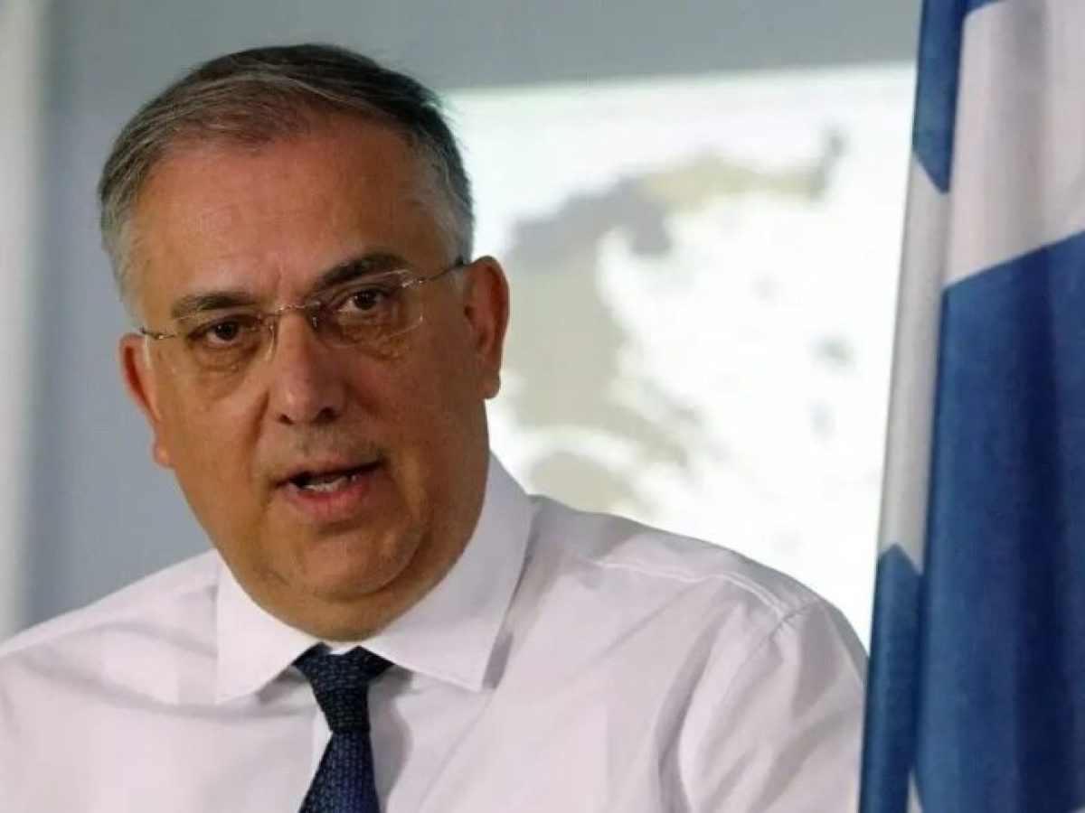 &Theta;&epsilon;&omicron;&delta;&omega;&rho;&iota;&kappa;ά&kappa;&omicron;&sigmaf;: &Sigma;&tau;&alpha;&theta;&epsilon;&rho;ή &pi;&omicron;&lambda;&iota;&tau;&iota;&kappa;ή &mu;&alpha;&sigmaf; &eta; &mu;&epsilon;ί&omega;&sigma;&eta; &tau;&omega;&nu; &phi;ό&rho;&omega;&nu;