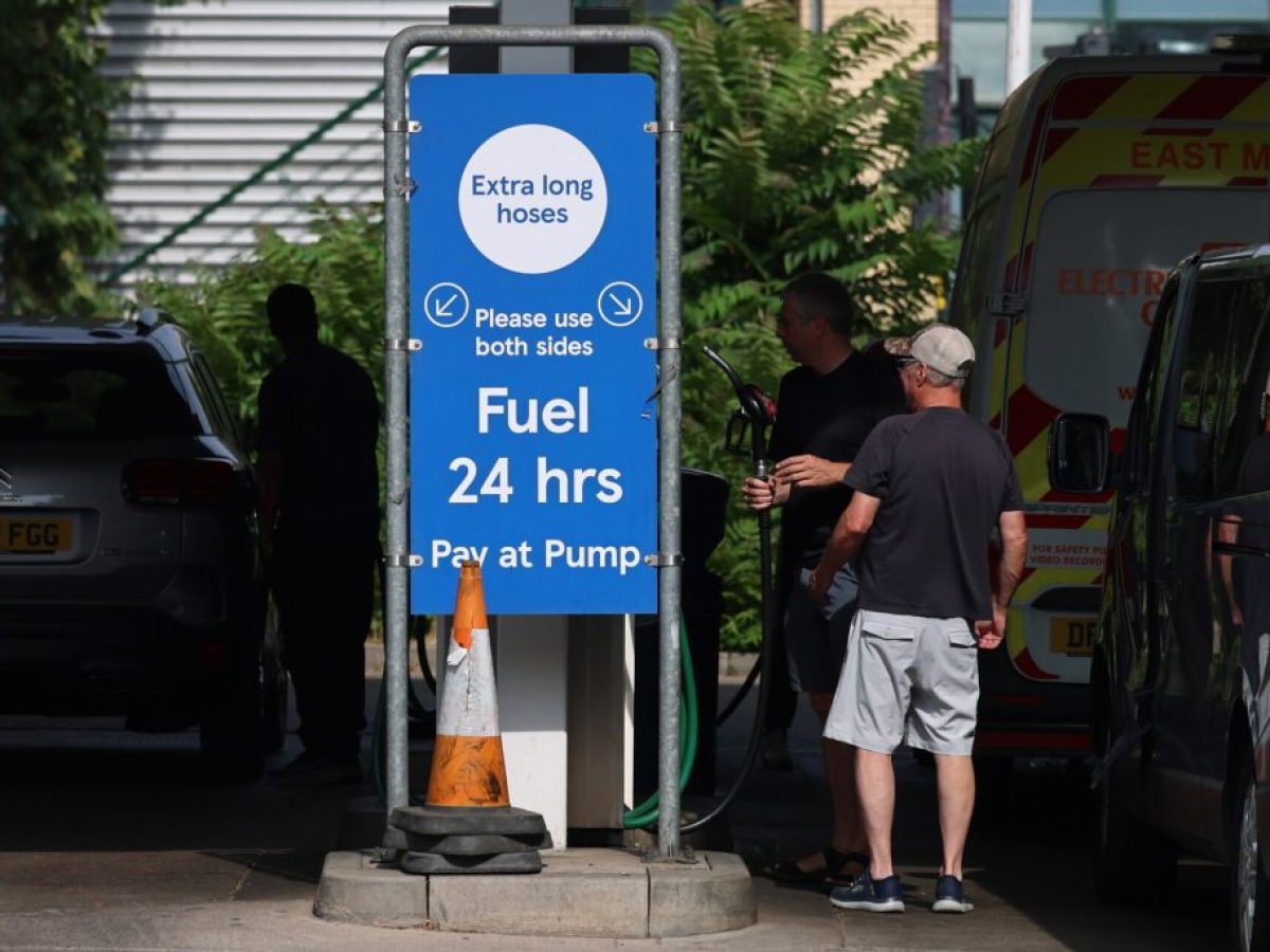 &Epsilon;&kappa;&tau;&iota;&mu;ή&sigma;&epsilon;&iota;&sigmaf; &gamma;&iota;&alpha; &nu;έ&alpha; &rho;&epsilon;&kappa;ό&rho; &sigma;&tau;&iota;&sigmaf; &tau;&iota;&mu;έ&sigmaf; &tau;&eta;&sigmaf; &beta;&epsilon;&nu;&zeta;ί&nu;&eta;&sigmaf; &alpha;&pi;ό &tau;&iota;&sigmaf; &alpha;&gamma;&omicron;&rho;έ&sigmaf; &pi;&rho;&omicron;&beta;&lambda;έ&psi;&epsilon;&omega;&nu;