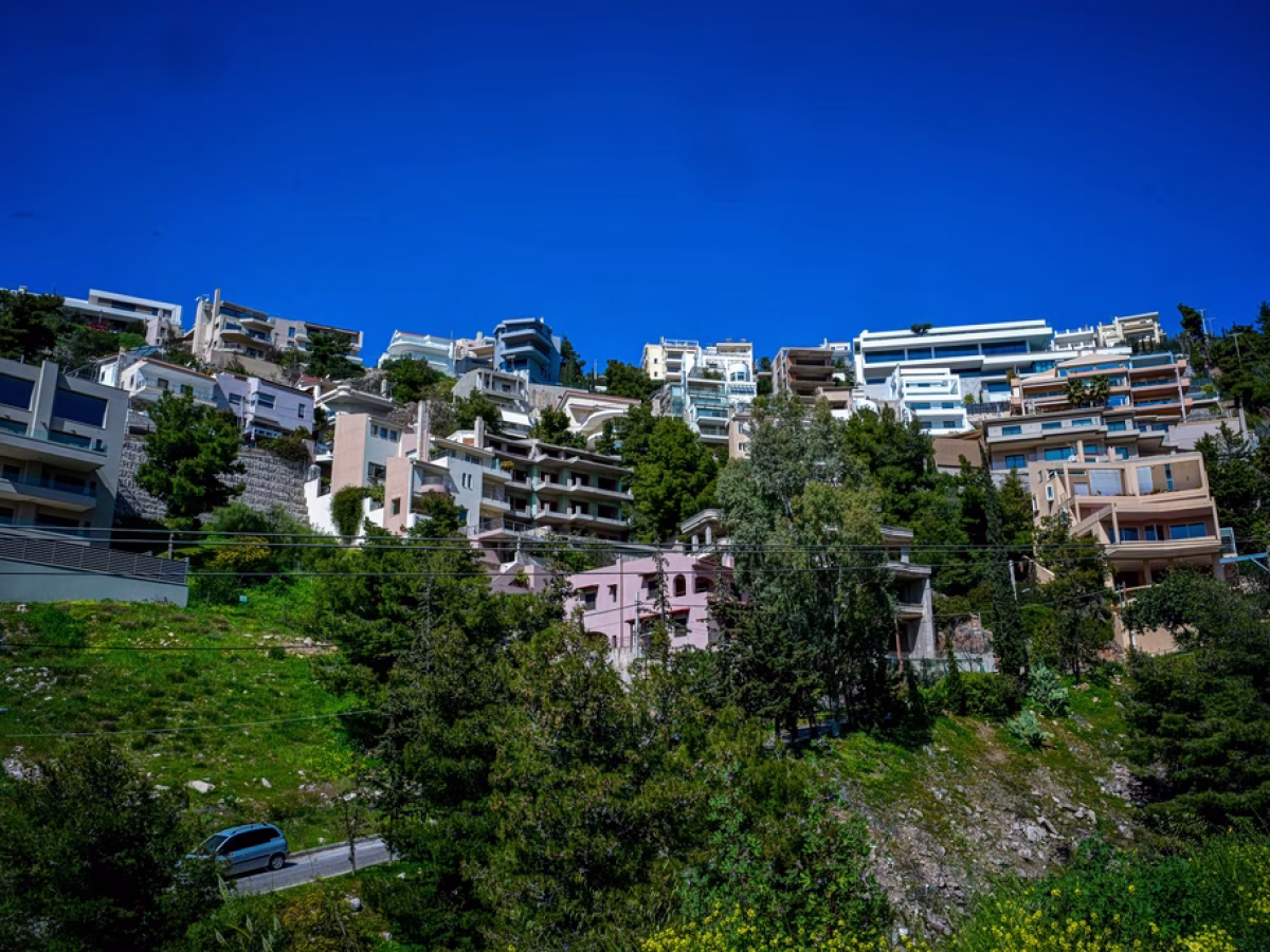 &Kappa;ό&kappa;&kappa;&iota;&nu;&alpha; &delta;ά&nu;&epsilon;&iota;&alpha;: &Tau;&iota; &alpha;&lambda;&lambda;ά&zeta;&epsilon;&iota; &gamma;&iota;&alpha; &tau;&omicron;&upsilon;&sigmaf; &delta;&alpha;&nu;&epsilon;&iota;&omicron;&lambda;ή&pi;&tau;&epsilon;&sigmaf;, &pi;ώ&sigmaf; &lambda;&epsilon;&iota;&tau;&omicron;&upsilon;&rho;&gamma;&epsilon;ί &omicron; &kappa;ό&phi;&tau;&eta;&sigmaf; &sigma;&tau;&omicron;&upsilon;&sigmaf; &tau;ό&kappa;&omicron;&upsilon;&sigmaf;