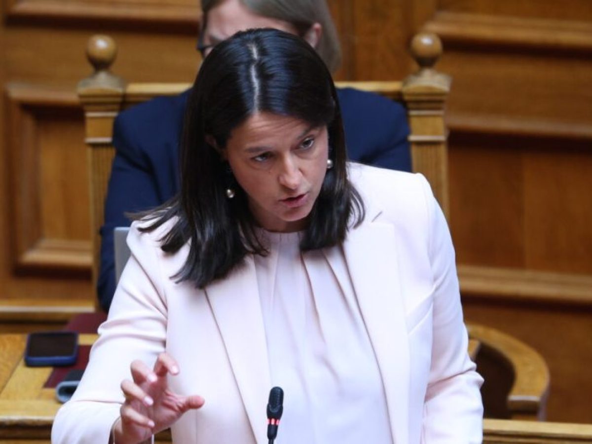 &Sigma;&tau;&eta;&nu; &Kappa;&epsilon;&rho;&alpha;&mu;έ&omega;&sigmaf; &tau;&omicron; &pi;ό&rho;&iota;&sigma;&mu;&alpha; &gamma;&iota;&alpha; &tau;&omicron;&upsilon;&sigmaf; &epsilon;&rho;&gamma;&alpha;&zeta;ό&mu;&epsilon;&nu;&omicron;&upsilon;&sigmaf; &sigma;&tau;&iota;&sigmaf; &pi;&lambda;&alpha;&tau;&phi;ό&rho;&mu;&epsilon;&sigmaf;