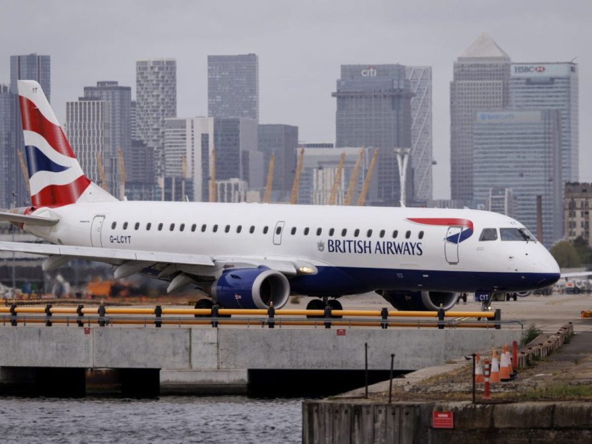 British Airways: A&nu;&epsilon;&beta;ά&zeta;&epsilon;&iota; &tau;&omicron;&nu; &pi;ή&chi;&eta; &gamma;&iota;&alpha; &delta;&iota;&alpha;&tau;ή&rho;&eta;&sigma;&eta; &pi;&rho;&omicron;&nu;&omicron;&mu;ί&omega;&nu; &sigma;&upsilon;&chi;&nu;ώ&nu; &epsilon;&pi;&iota;&beta;&alpha;&tau;ώ&nu;