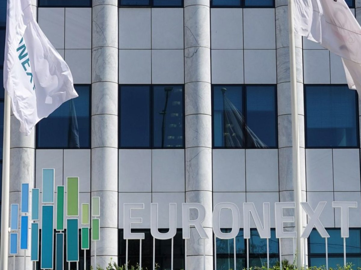 &Chi;&rho;&eta;&mu;&alpha;&tau;&iota;&sigma;&tau;ή&rho;&iota;&omicron;: &Kappa;&rho;ά&tau;&eta;&sigma;&epsilon; &tau;&iota;&sigmaf; 2.600 &mu;&omicron;&nu;ά&delta;&epsilon;&sigmaf; &kappa;ό&nu;&tau;&rho;&alpha; &sigma;&tau;&iota;&sigmaf; &delta;&iota;&epsilon;&theta;&nu;&epsilon;ί&sigmaf; &alpha;&gamma;&omicron;&rho;έ&sigmaf; &ndash; &Omicron;&iota; &mu;&epsilon;&tau;&omicron;&chi;έ&sigmaf; &pi;&omicron;&upsilon; &xi;&epsilon;&chi;ώ&rho;&iota;&sigma;&alpha;&nu;