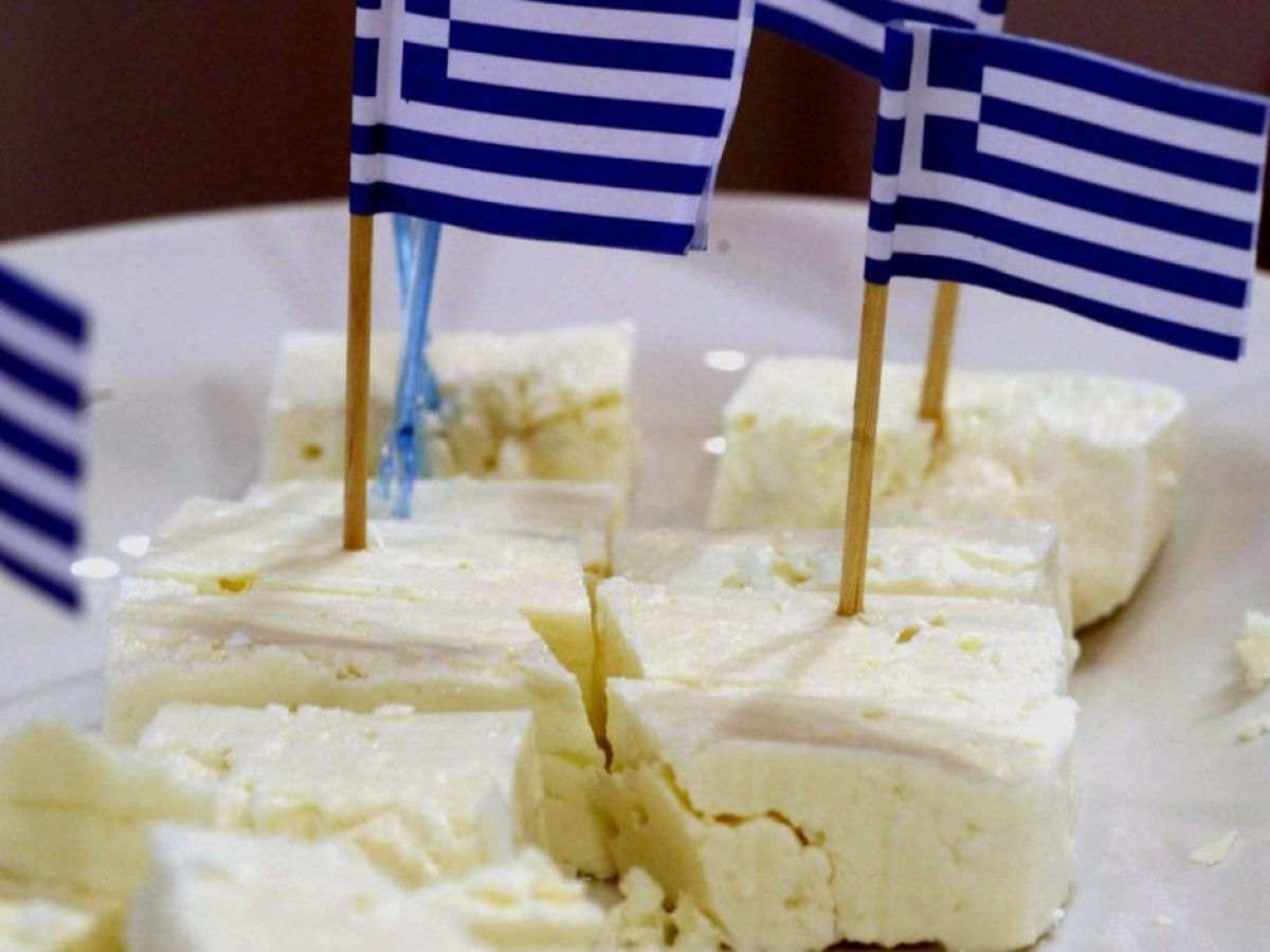 &Mu;ά&chi;&eta; &tau;&rho;&iota;ώ&nu; &mu;&epsilon;&gamma;ά&lambda;&omega;&nu; &pi;&alpha;&iota;&kappa;&tau;ώ&nu; &gamma;&iota;&alpha; &tau;&omicron;&nu; &tau;&zeta;ί&rho;&omicron; &tau;&eta;&sigmaf; &phi;έ&tau;&alpha;&sigmaf;