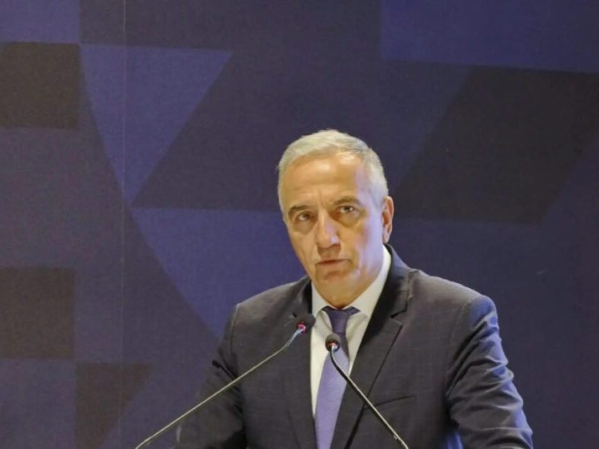 &Kappa;&alpha;&lambda;&alpha;&phi;ά&tau;&eta;&sigmaf;: &Alpha;&upsilon;&xi;ά&nu;&omicron;&upsilon;&mu;&epsilon; &tau;&alpha; &epsilon;&iota;&sigma;&omicron;&delta;ή&mu;&alpha;&tau;&alpha; &kappa;&alpha;&iota; &delta;ί&nu;&omicron;&upsilon;&mu;&epsilon; &alpha;&nu;ά&sigma;&epsilon;&sigmaf; &sigma;&tau;&eta;&nu; &kappa;&omicron;&iota;&nu;&omega;&nu;ί&alpha;
