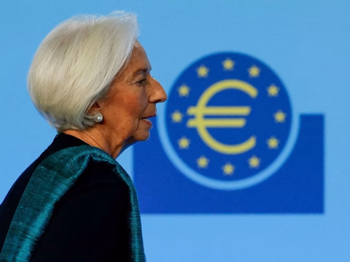 &Epsilon;&Kappa;&Tau;: &Omicron; &laquo;&pi;ά&gamma;&omicron;&sigmaf;&raquo; &sigma;&tau;&alpha; &epsilon;&pi;&iota;&tau;ό&kappa;&iota;&alpha; &kappa;&alpha;&iota; &eta; έ&xi;&omicron;&delta;&omicron;&sigmaf; &tau;&eta;&sigmaf; &Lambda;&alpha;&gamma;&kappa;ά&rho;&nu;&tau;