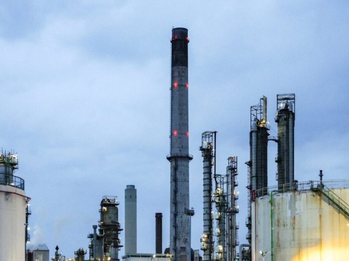 &Pi;ά&nu;&omega; &alpha;&pi;ό &tau;&alpha; 110 &delta;&omicron;&lambda;ά&rho;&iota;&alpha; &tau;&omicron; Brent, &mu;&epsilon; ά&nu;&omicron;&delta;&omicron; 10% &tau;&omicron;&nu; &Omicron;&kappa;&tau;ώ&beta;&rho;&iota;&omicron; &ndash; &Sigma;&epsilon; &tau;&rho;&omicron;&chi;&iota;ά &gamma;&iota;&alpha; &tau;&alpha; 90 &epsilon;&upsilon;&rho;ώ &tau;&omicron; &phi;&upsilon;&sigma;&iota;&kappa;ό &alpha;έ&rho;&iota;&omicron;