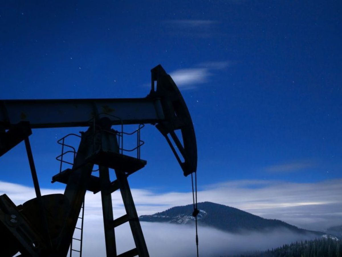 &Pi;&epsilon;&tau;&rho;έ&lambda;&alpha;&iota;&omicron;: Ά&lambda;&mu;&alpha; &tau;&omicron;&upsilon; Brent ά&nu;&omega; &tau;&omega;&nu; $114 &epsilon;&nu; &mu;έ&sigma;&omega; &gamma;&epsilon;&omega;&pi;&omicron;&lambda;&iota;&tau;&iota;&kappa;ή&sigmaf; &kappa;&rho;ί&sigma;&eta;&sigmaf;
